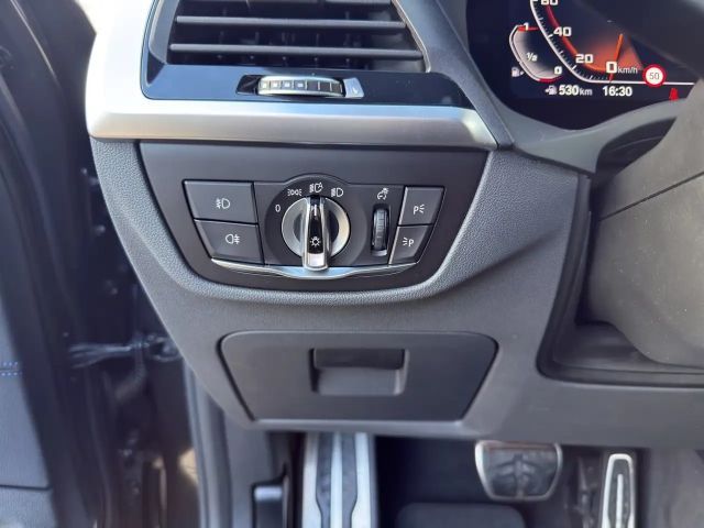 BMW X3 40i LivePro/Head-Up/Panorama/AHK/Driving/ACC/Parki