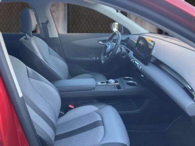 MG MGS5 64 kWh EV Luxury