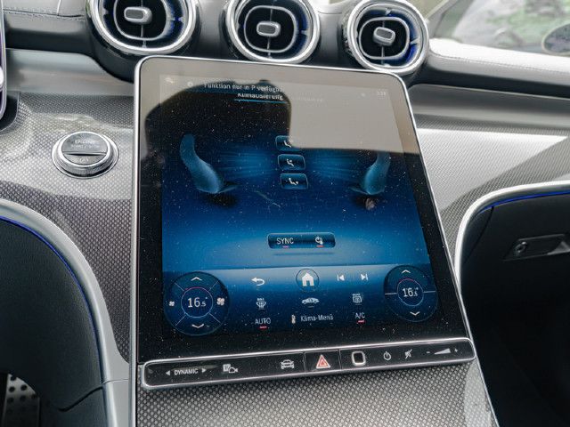 Mercedes-Benz C 200 AMG Line Sedan