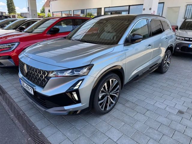 Renault Espace E-Tech Hybrid Iconic