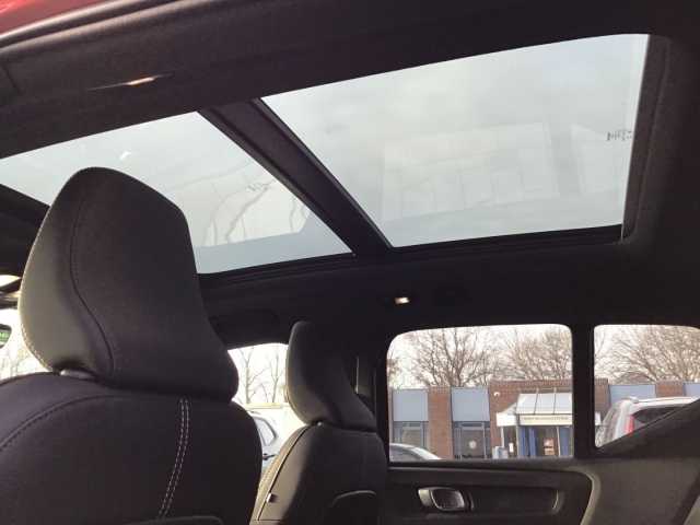 Volvo XC40 AWD Recharge