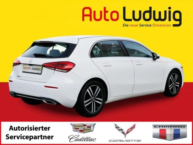 Mercedes-Benz A 180 A 180 d