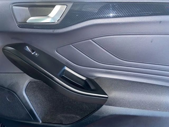 Ford Focus ST Line Wagon