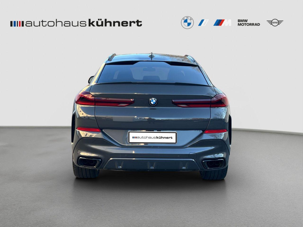 BMW X6 M50i