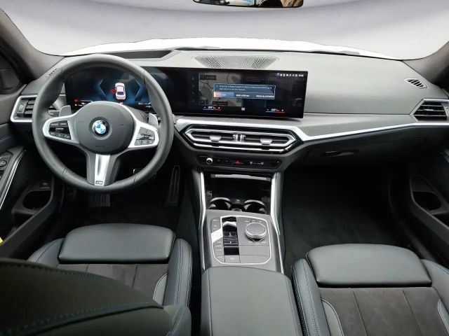 BMW 330 330i M-Sport Sedan xDrive