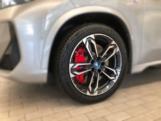 BMW iX1 xDrive30