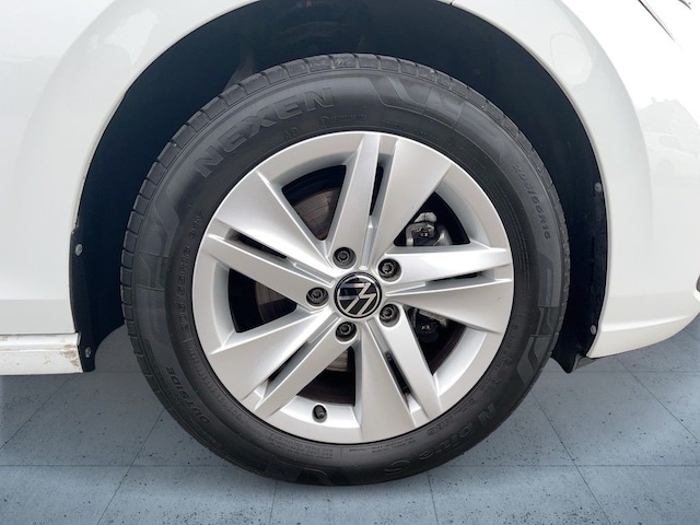 Volkswagen Golf 1.5 TSI Life Variant