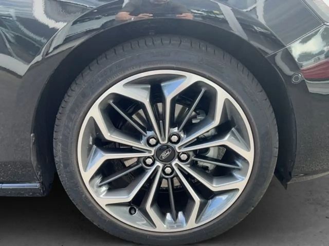 Ford Focus ST Line Wagon