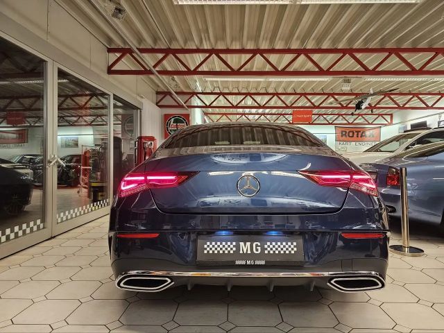 Mercedes-Benz CLA 250 4MATIC AMG Line Sedan