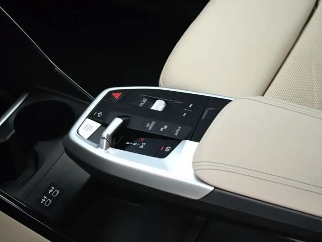 BMW 220 220i Active Tourer Luxury Line