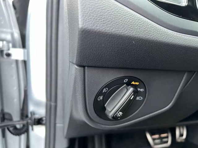 Volkswagen Taigo 1.0 TSI DSG R-Line