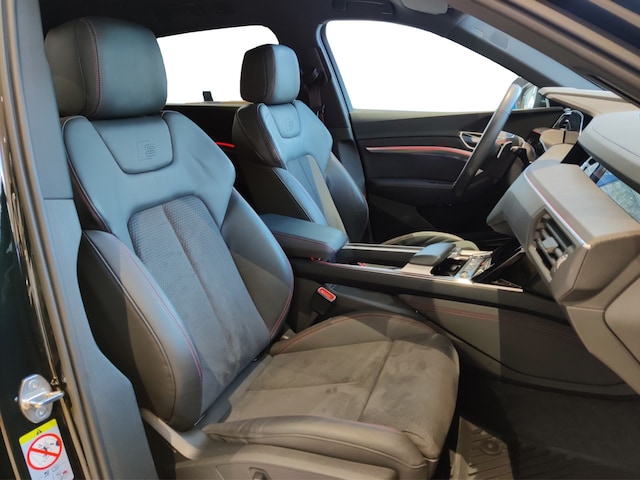 Audi Q8 e-tron 55 Quattro S-Line