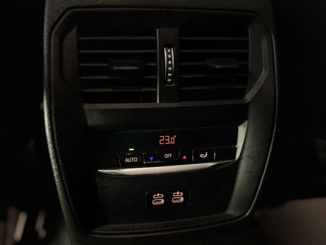 BMW 320 320d M-Sport Sedan