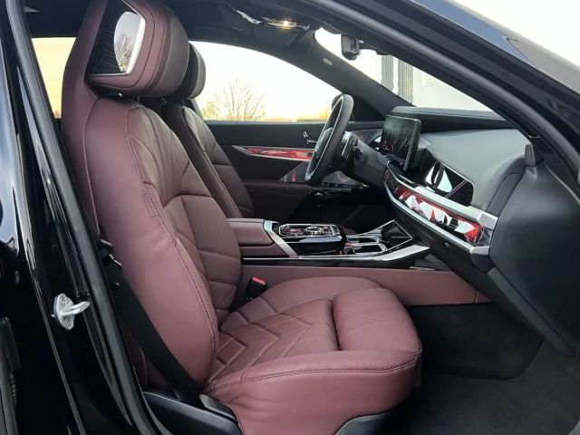 BMW 740 740d M-Sport Sedan xDrive