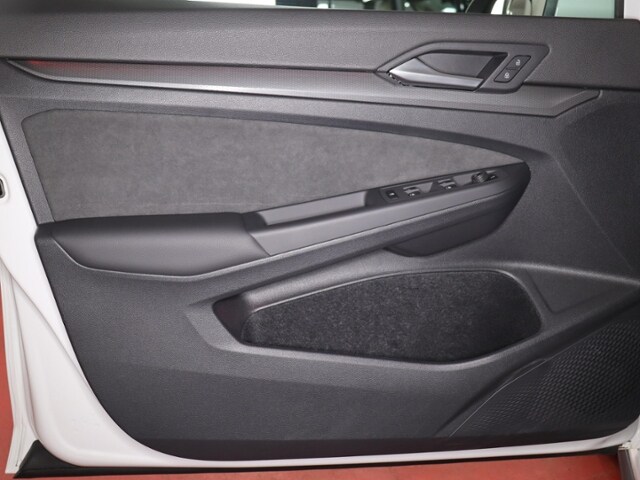 Volkswagen Golf 2.0 TSI DSG Sport