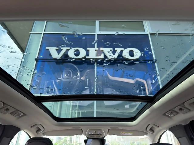 Volvo XC60 AWD Dark T8 Ultra