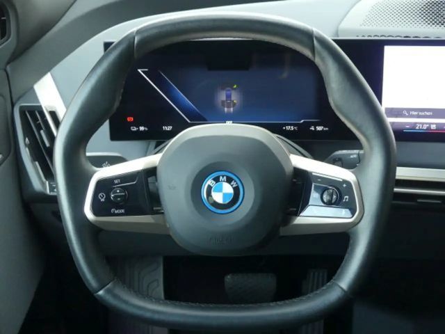 BMW iX xDrive50