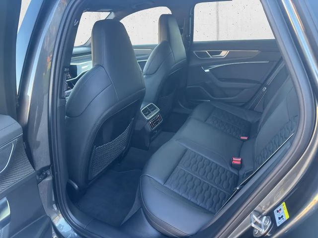 Audi RS6 Avant Performance Quattro S-Tronic