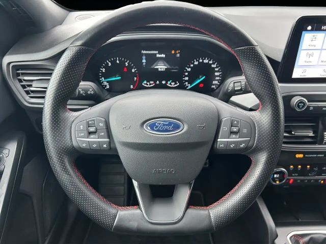 Ford Focus ST Line