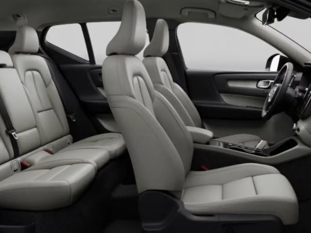 Volvo XC40 Dark Plus