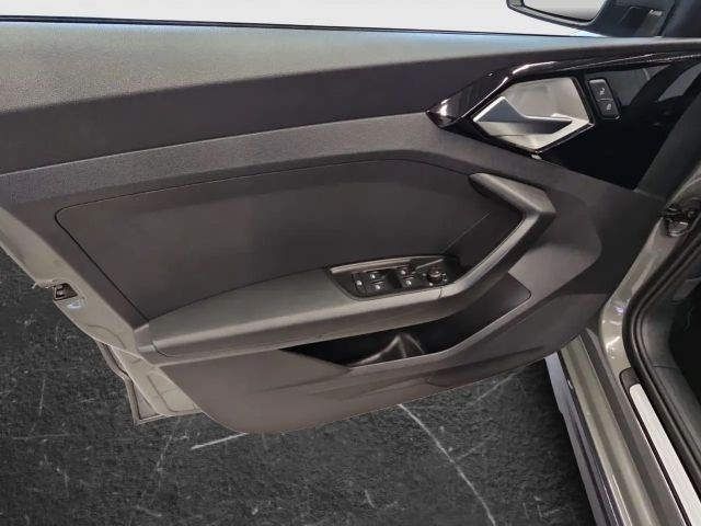 Audi A1 30 TFSI Allstreet S-Tronic