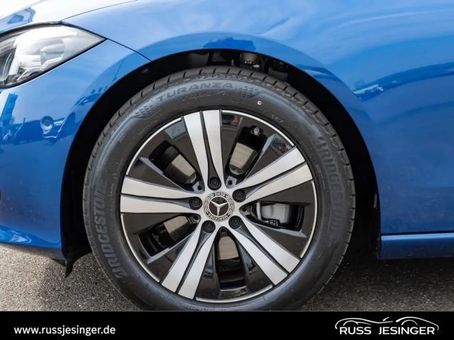 Mercedes-Benz C 180 AVANTGARDE Sedan