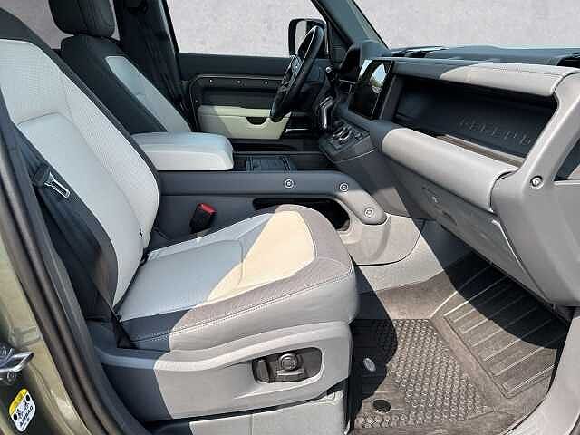 Land Rover Defender 110 Dynamic HSE