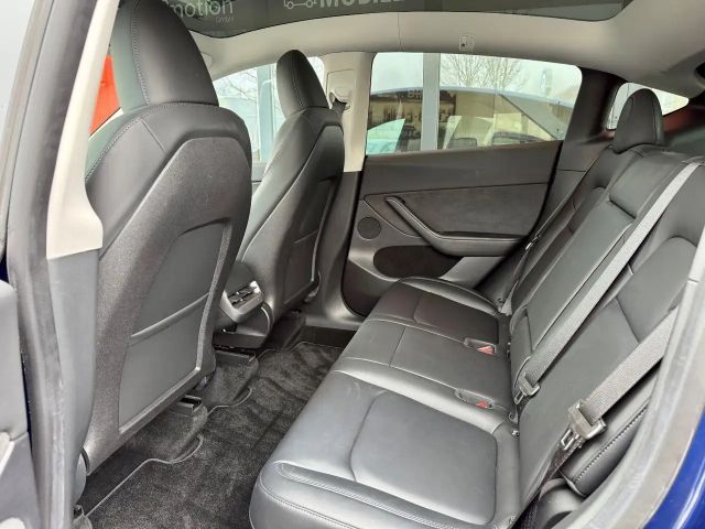 Tesla Model Y AWD Long Range