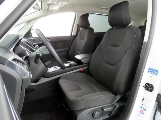Ford S-Max Titanium