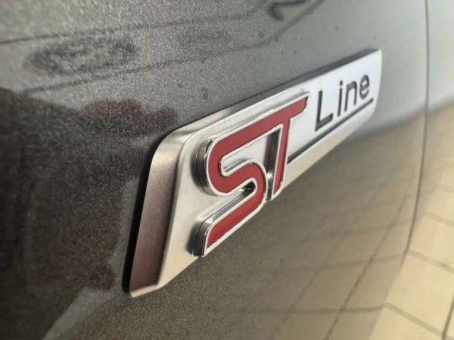 Ford Focus ST Line Wagon