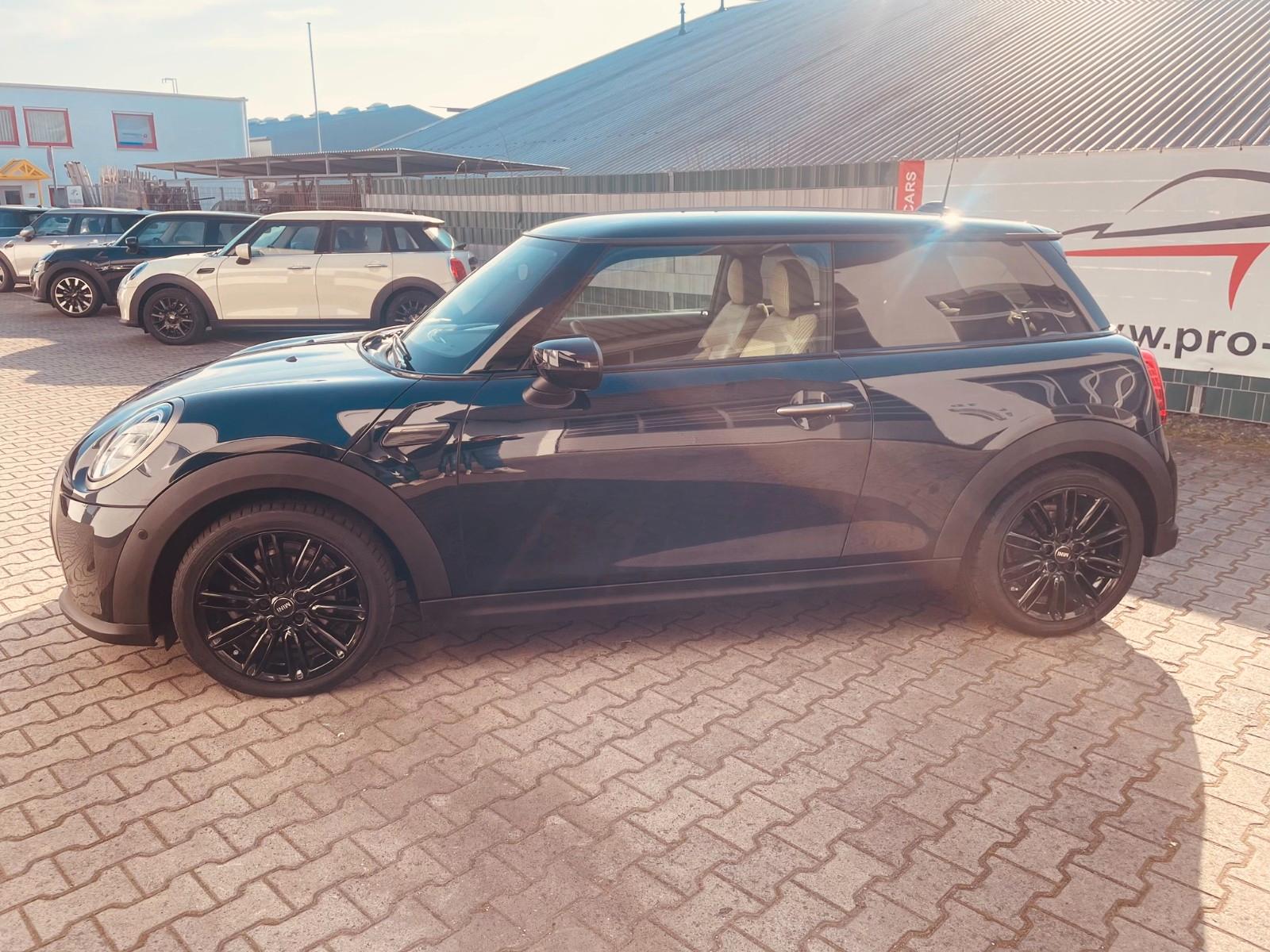 MINI Cooper *R E S O L U T E*  * E D I T I O N*
