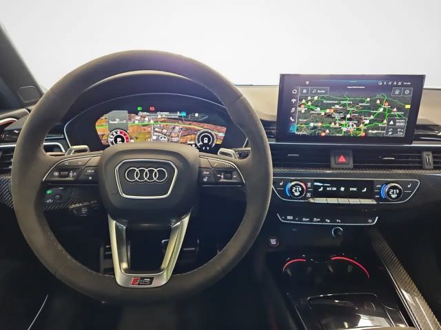 Audi RS4 Avant Competition Quattro