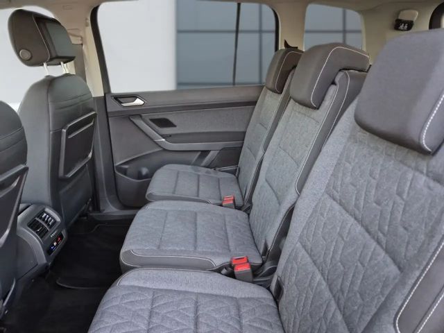 Volkswagen Touran 1.5 TSI DSG Move