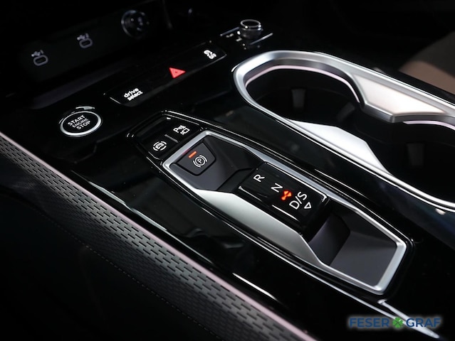 Audi A6 Avant Quattro S-Tronic