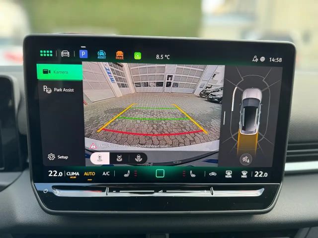 Volkswagen T-Roc 1.5 eTSI DSG R-Line