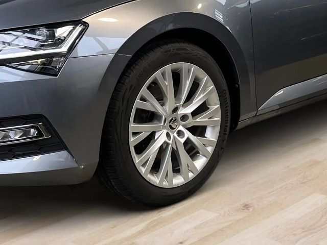 Skoda Superb 4x4 Combi Style Style