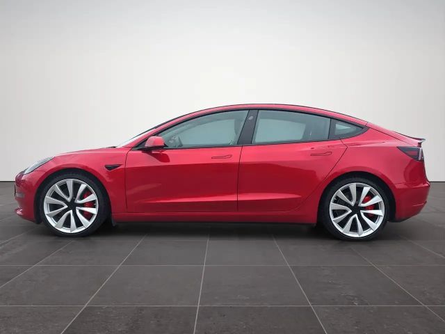Tesla Model 3 Performance