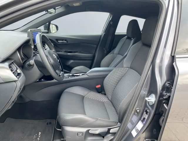 Toyota C-HR Hybride Team D