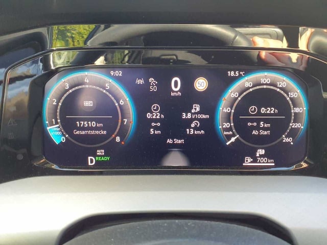 Volkswagen Golf 1.5 eTSI DSG Life Variant