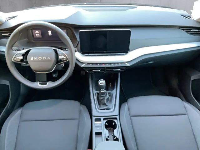 Skoda Octavia Essence TSI