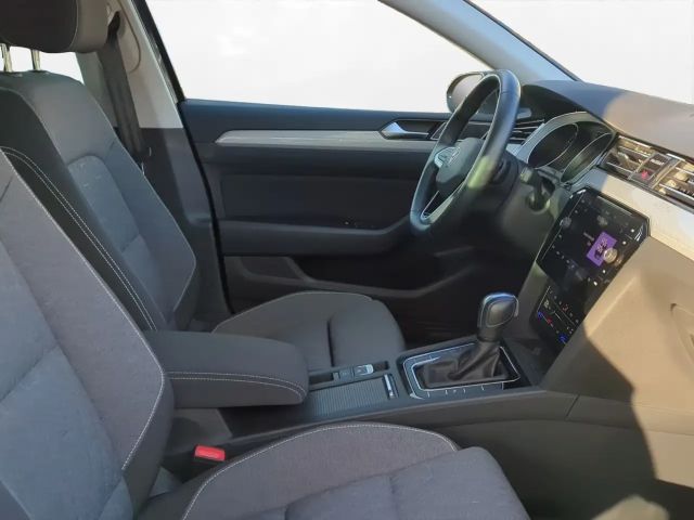 Volkswagen Passat 1.5 TSI Business Variant