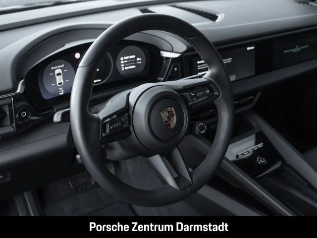 Porsche Macan 4