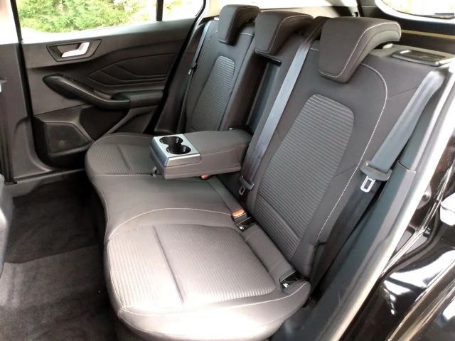 Ford Focus Titanium Wagon