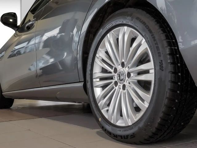 Mercedes-Benz C 200 AVANTGARDE C 200 d Estate