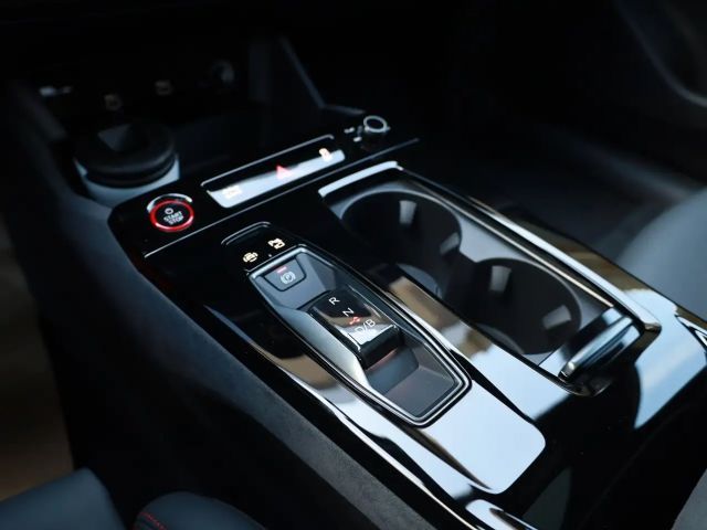 Audi A6 e-tron Quattro