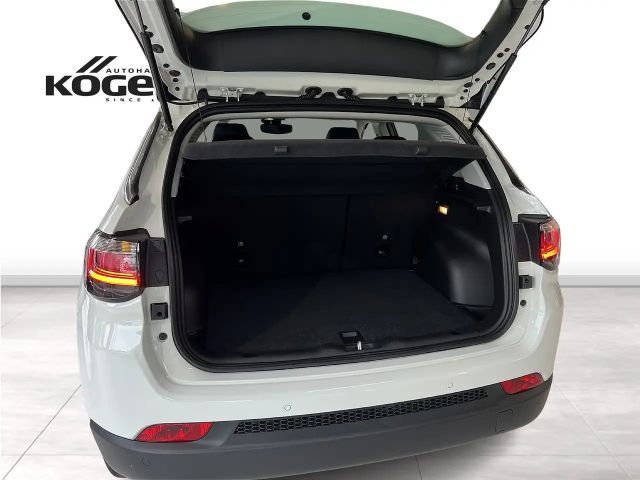 Jeep Compass Altitude Hybrid