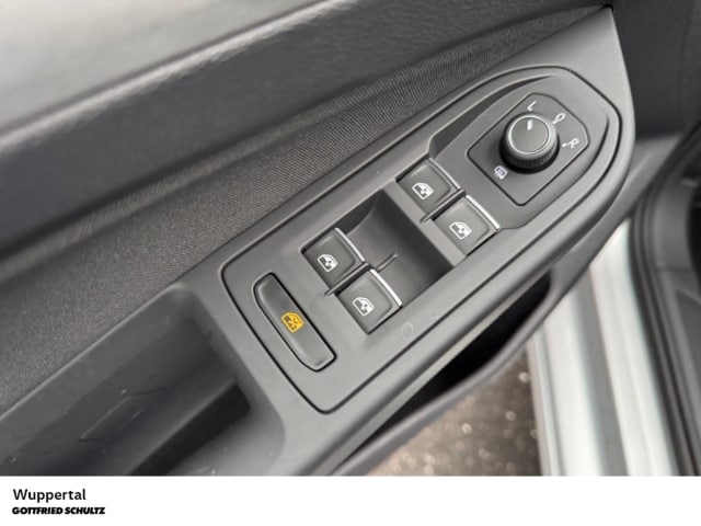 Volkswagen Golf 2.0 TDI DSG Variant