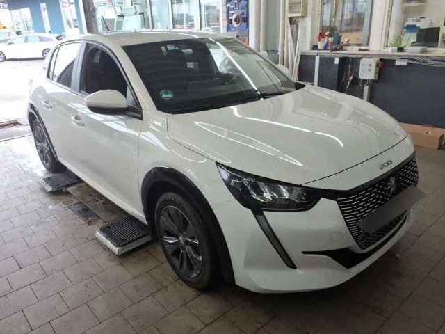 Peugeot E-208 Active Pack