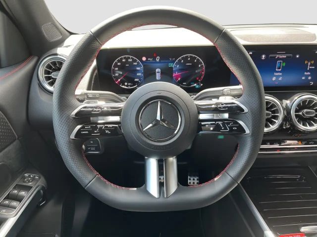 Mercedes-Benz GLB 200 AMG Line