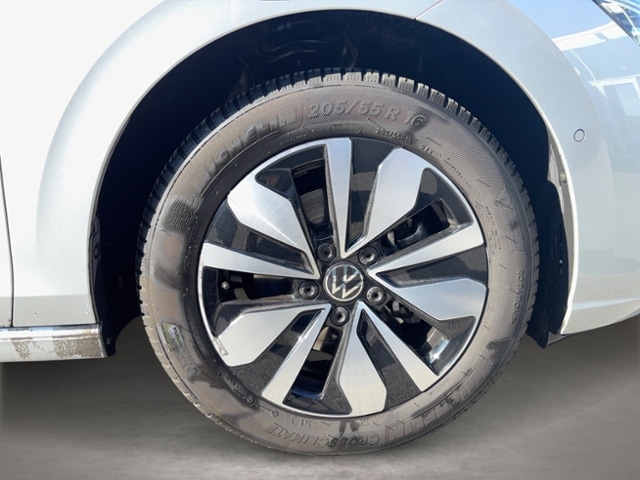 Volkswagen Golf Move